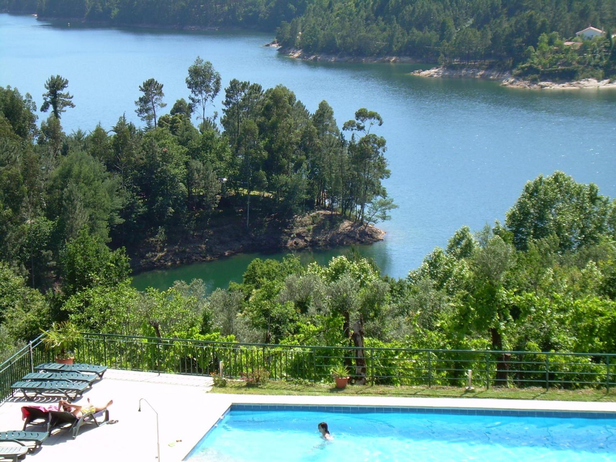 Hotel Lagoa Azul Do Geres Exteriér fotografie
