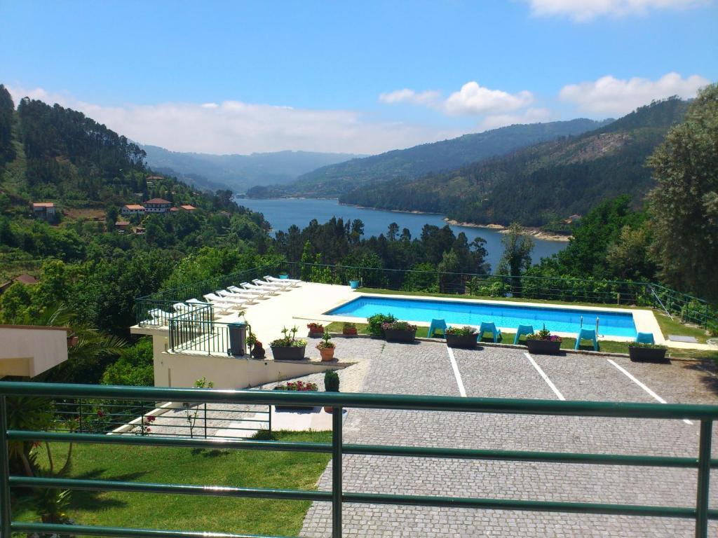 Hotel Lagoa Azul Do Geres Exteriér fotografie